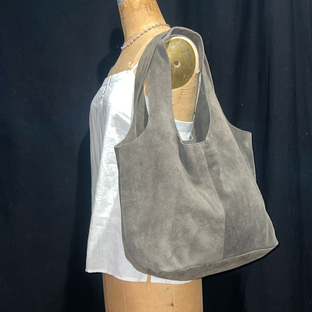 roost grey suede hobo bag-interior pocket/magnetic snap closure-NWOT